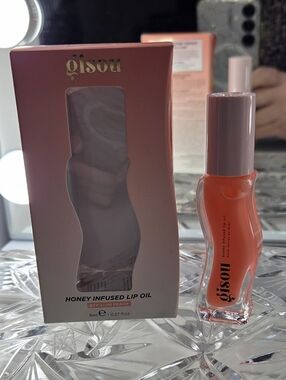 NEW WITH BOX Gisou Honey Infused Lip Oil Bee-llini Peach 8 mL
